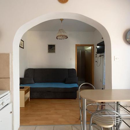 Studio Apartman Ema 2 غورني كارين المظهر الخارجي الصورة