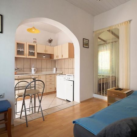 Studio Apartman Ema 2 غورني كارين المظهر الخارجي الصورة
