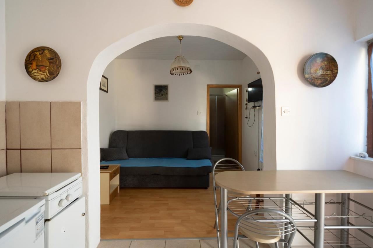 Studio Apartman Ema 2 غورني كارين المظهر الخارجي الصورة