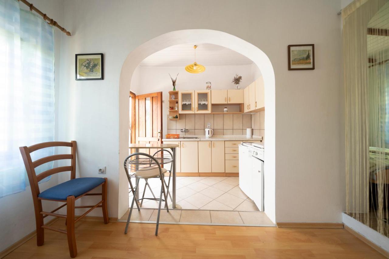 Studio Apartman Ema 2 غورني كارين المظهر الخارجي الصورة